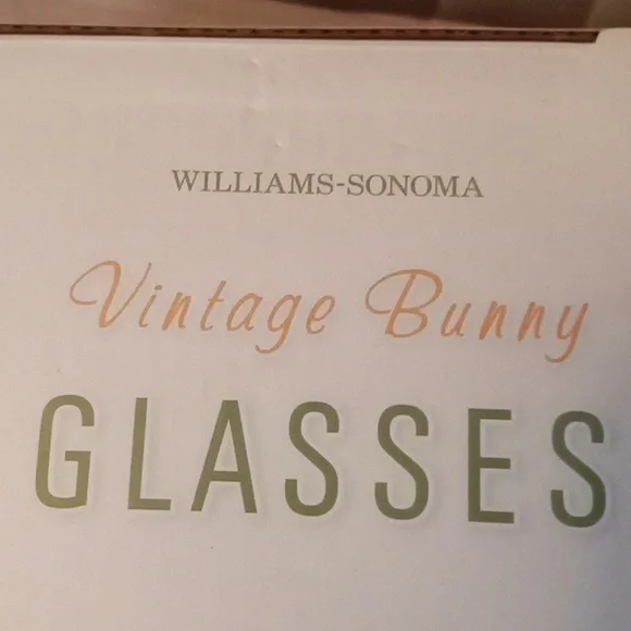 William-Sonoma Retro art work on a set of four Easter Glasses - Picture 9 of 13